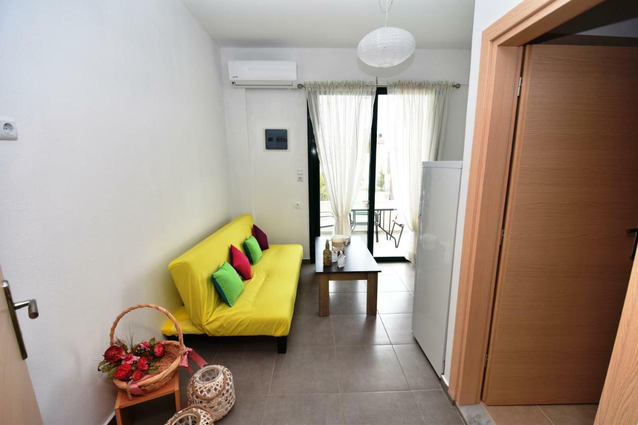 Sunflower Apartments Kalamaki  Esterno foto